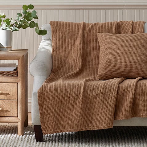 Blankets & Throws