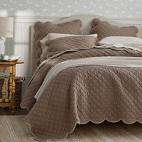 Scallop Quilt - Pinecone, Full/Queen,Pinecone