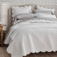 Scallop Quilt - White, Twin/Twin XL,White