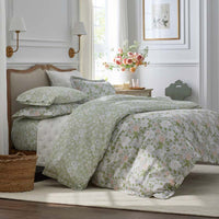 Misty Meadow Cluster Reversible Classic Smooth Sateen Duvet Cover - Green Tea, King/Cal. King,Green Tea