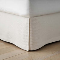Matelassé 14 in. Bed Skirt - Textured Grid Ivory, Twin,Textured Grid Ivory