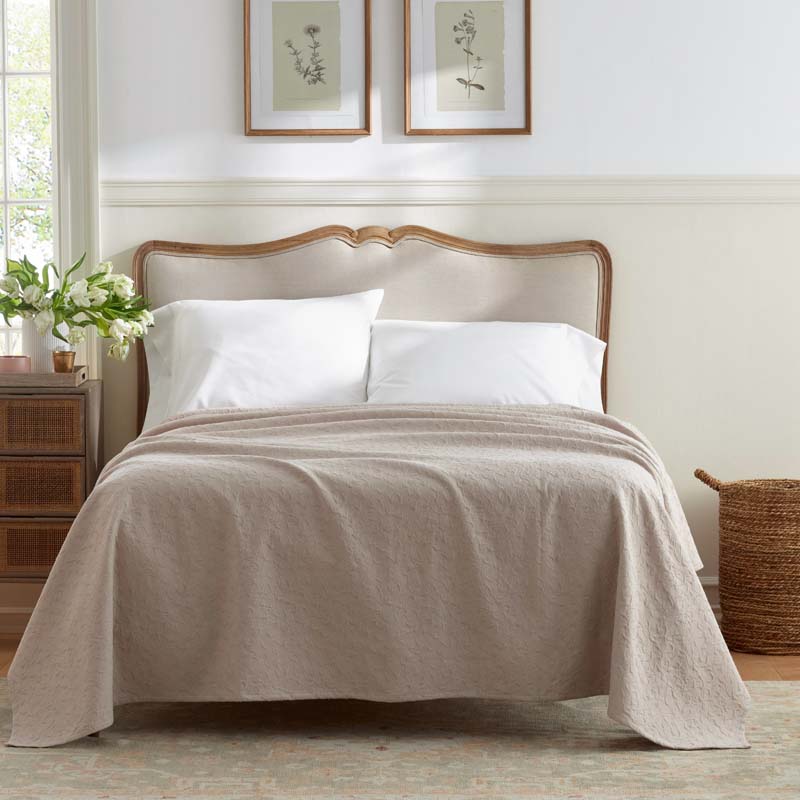 Delicate Floral Blanket - Beige, Full/Queen,Beige