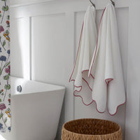 Scalloped Edge Hand Towel - Pink,Pink